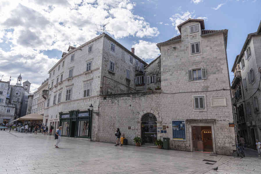Croacia - Split 45 - palacio de Diocleciano - plaza Narodni - palacio Judita